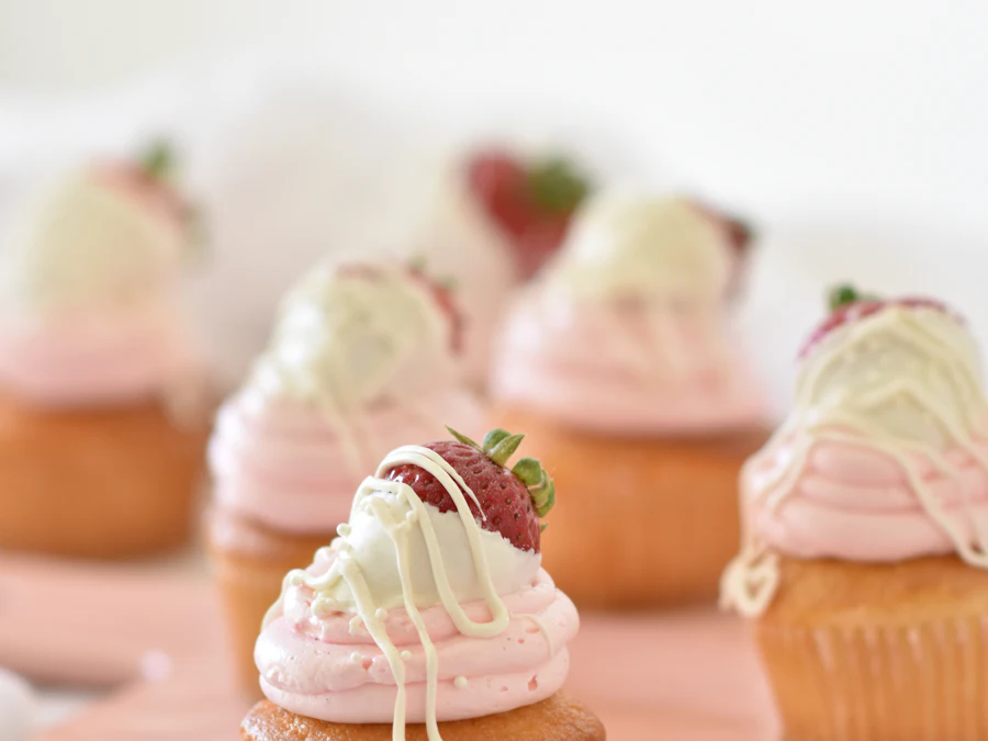 Cupcakes con crema en tonos pastel